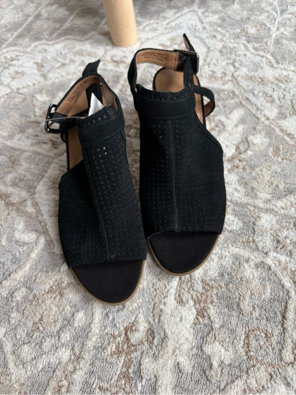 Franco Sarto Size 8 - Black Suede Open-Toe Ankle Strap Sandals - Picture 5 of 6